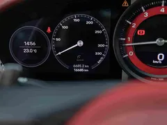 2022 Porsche 911 Targa 4 3.0T — фото 16