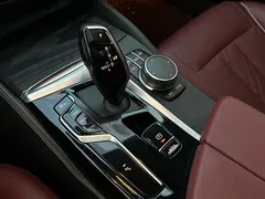 2023 BMW 5 Series 530Li Leading M Sport Package, чёрный — фото 11
