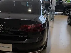 2023 Volkswagen Magotan 330TSI DCT Luxury, чёрный — фото 6