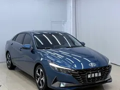 2022 Hyundai Elantra 1.5L CVT LUX Premium, синий — фото 3