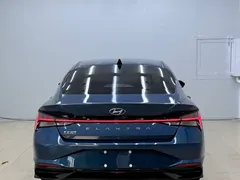 2022 Hyundai Elantra 1.5L CVT LUX Premium, синий — фото 5