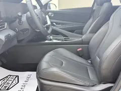 2022 Hyundai Elantra 1.5L CVT LUX Premium, синий — фото 12