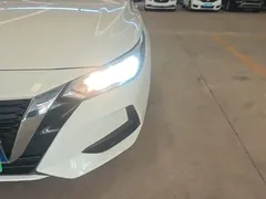 2020 Nissan Sylphy 1.6L XE CVT, белый — фото 24