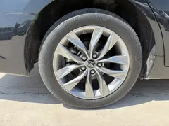 2021 Toyota Avalon 2.5L Luxury, чёрный — фото 19