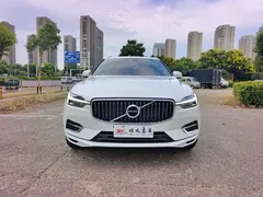 2021 Volvo XC60 4WD Luxury, белый — фото 2
