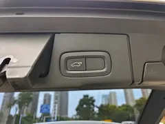2021 Volvo XC60 4WD Luxury, белый — фото 11