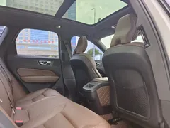 2021 Volvo XC60 4WD Luxury, белый — фото 14