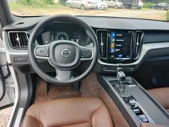 2021 Volvo XC60 4WD Luxury, белый — фото 20