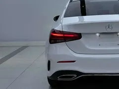 2022 Mercedes-Benz A-Class A 180 L, белый — фото 10