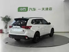 2021 Mitsubishi Outlander 2.0L 2WD 5, белый — фото 2