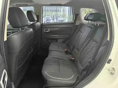 2021 Mitsubishi Outlander 2.0L 2WD 5, белый — фото 20