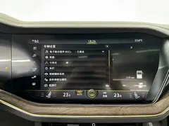2022 Volkswagen Touareg 3.0TSI Black Sport Package, чёрный — фото 17