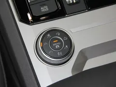 2022 Volkswagen Touareg 3.0TSI Black Sport Package, чёрный — фото 22
