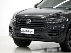 2022 Volkswagen Touareg 3.0TSI Black Sport Package, чёрный — фото 30