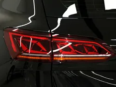 2022 Volkswagen Touareg 3.0TSI Black Sport Package, чёрный — фото 33