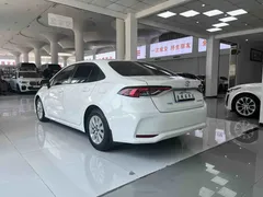 2021 Toyota Corolla TNGA 1.5L CVT Elite, белый — фото 7