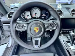 2019 Porsche 718 Cayman T 2.0T — фото 8