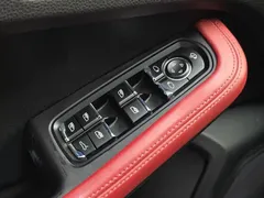 2022 Porsche Macan 2.0T — фото 10