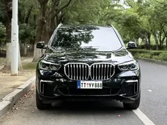 2022 BMW X5 30Li M, чёрный — фото 2
