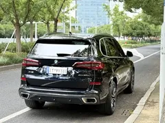 2022 BMW X5 30Li M, чёрный — фото 15