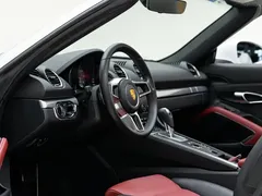 2020 Porsche 718 Boxster S 2.5T, белый — фото 9