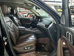 2022 BMW X5 xDrive 30Li M, чёрный — фото 5
