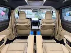 2024 Toyota Alphard Hybrid 2.5L Premium — фото 9
