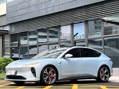 2022 Nio ET5 75kWh, синий — фото 1