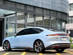 2022 Nio ET5 75kWh, синий — фото 5