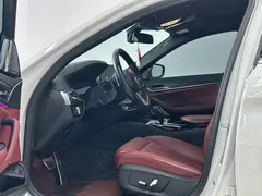 2022 BMW 5 Series 5 530Li M, белый — фото 4