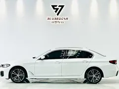 2022 BMW 5 Series 5 530Li M, белый — фото 7