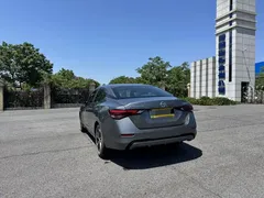 2022 Nissan Sylphy 1.6L XL CVT — фото 4