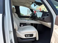 2024 Li Auto MEGA Ultra, белый — фото 14