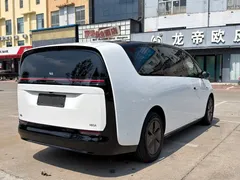 2024 Li Auto MEGA Ultra, белый — фото 18