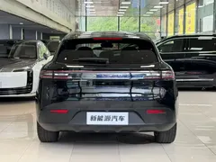 2024 Aito M5 Max RS 4WD, чёрный — фото 11