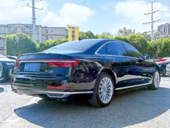 2022 Audi A8L 50 TFSI quattro, чёрный — фото 4