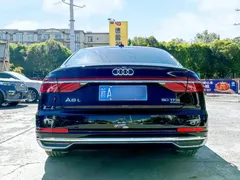 2022 Audi A8L 50 TFSI quattro, чёрный — фото 5