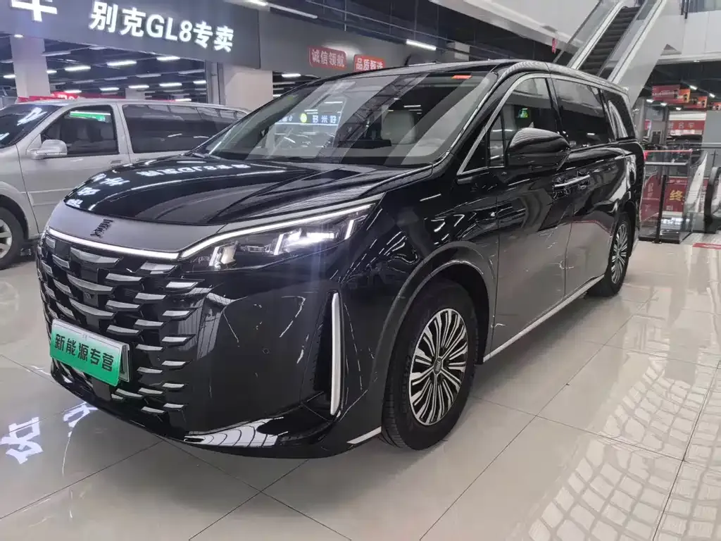2025 BYD Xia DM-i 1.5T 180km