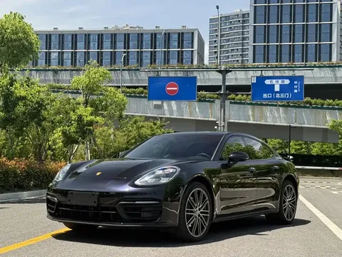 2023 Porsche Panamera 2.9T