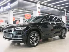 2020 Audi Q5L 45 TFSI, чёрный — фото 1