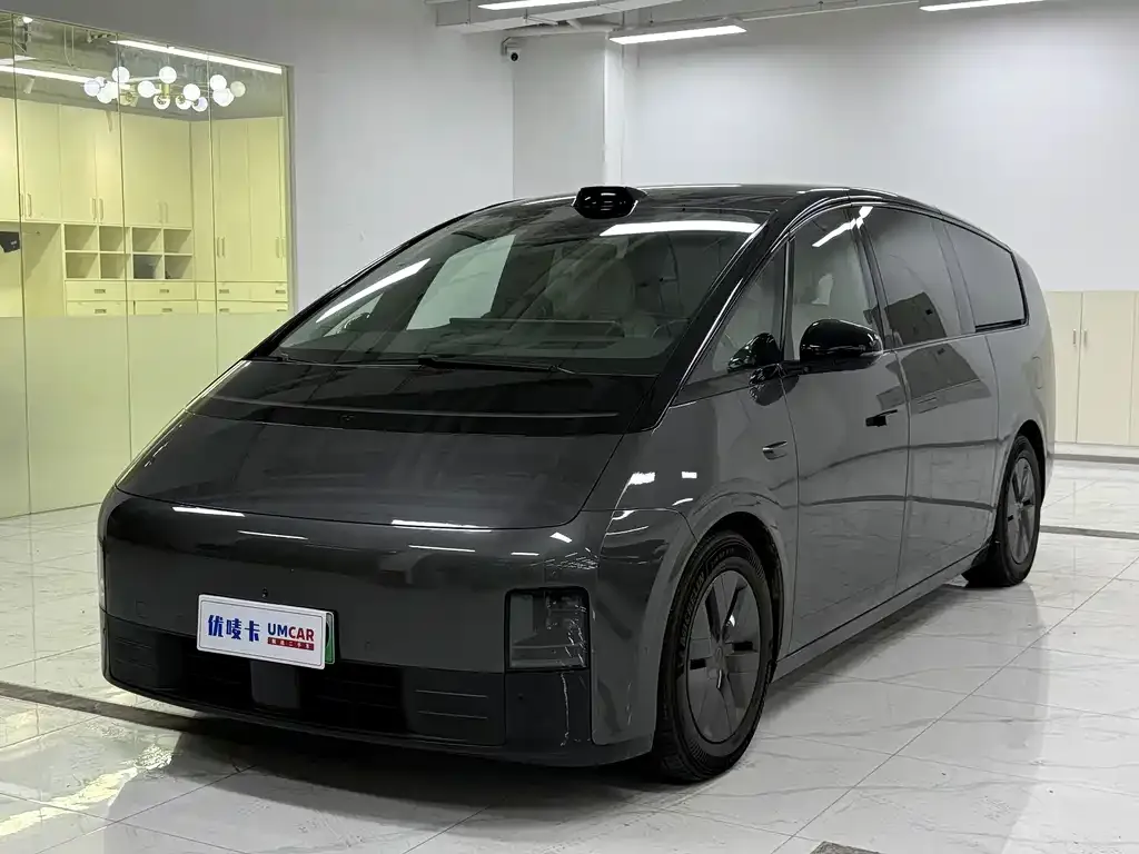2024 Li Auto MEGA Ultra