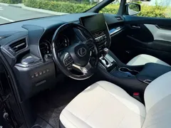 2020 Lexus LM 300h, чёрный — фото 8