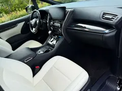 2020 Lexus LM 300h, чёрный — фото 16