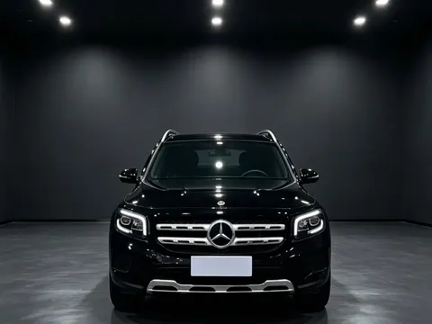 2023 Mercedes-Benz GLB 220