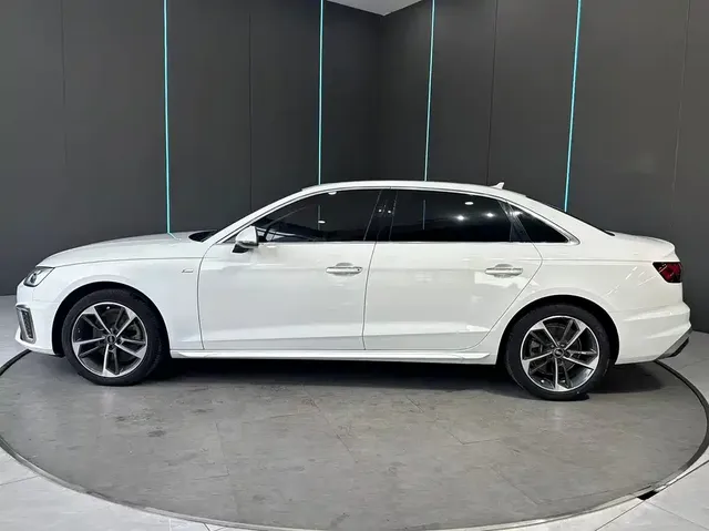 2022 Audi A4L 40 TFSI
