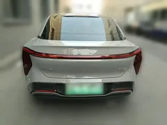 2024 Hongqi EH7 760 Pro+ 4WD — фото 8
