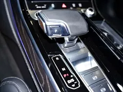 2023 Audi A8L 50 TFSI quattro, чёрный — фото 21