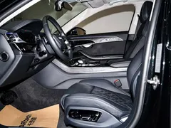 2023 Audi A8L 50 TFSI quattro, чёрный — фото 25