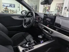 2023 Audi A5 Cabriolet 40 TFSI, зелёный — фото 7