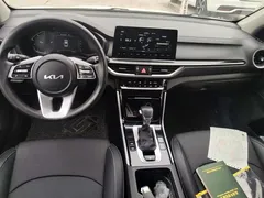 2021 Kia Cerato 1.5L CVT, белый — фото 12